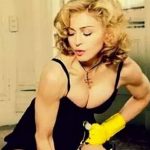 madonna promette sesso orale chi vota clinton